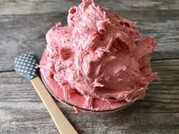 Strawberry Cream Cheese Frosting