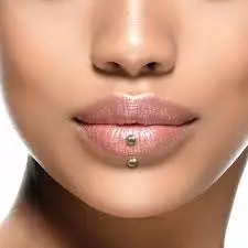 Vertical Labret : types of lip piercings